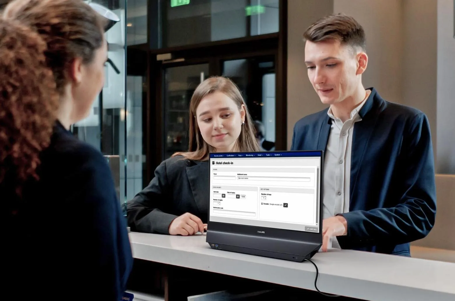 Philips представила двосторонній дисплей: Штучний інтелект прокладає шлях до технологій майбутнього! Революційний прорив!