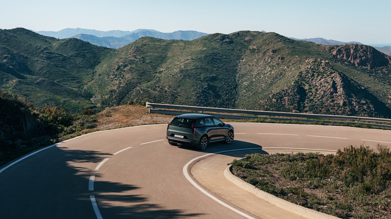 Volvo EX60 2027: Електричний діамант, що чекає на огранювання 4