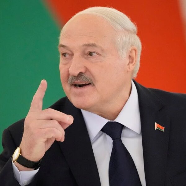 Шок! Лукашенко шокував Макрона: світ на межі?