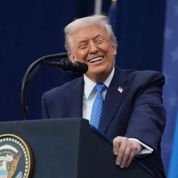 Шок! Трамп тішиться: Іран здає ядерний уран.