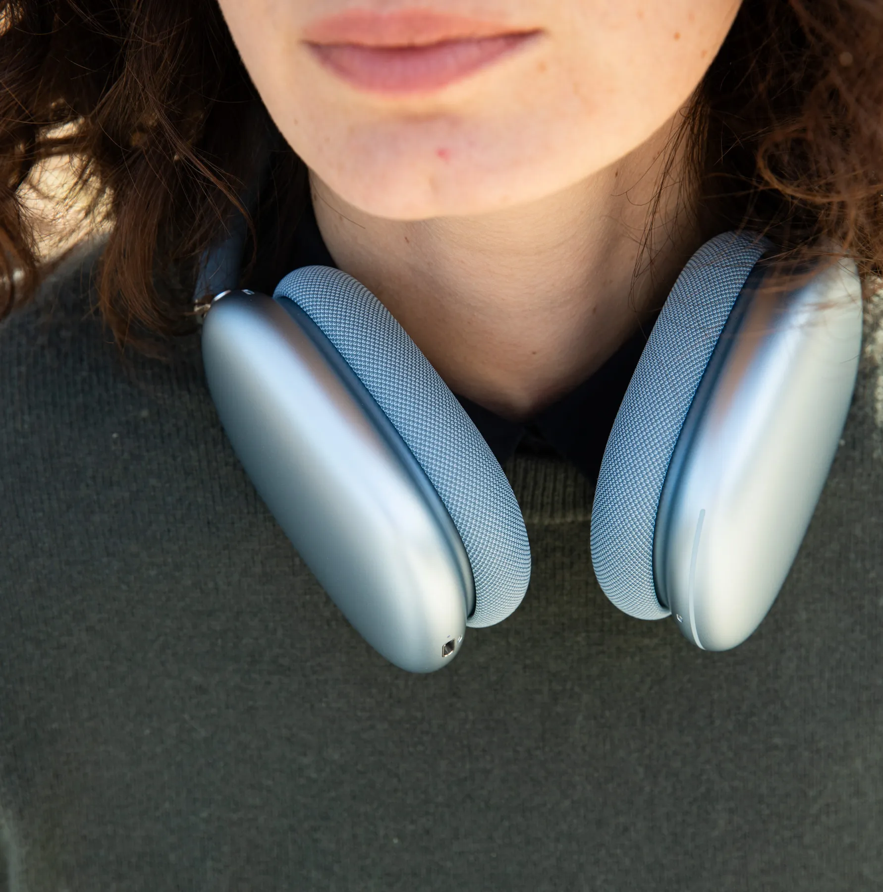 Нові AirPods Max 2 вже у продажу зі знижкою 40 доларів **Штучний інтелект відкриває Технології Майбутнього: AirPods Max 2 – неймовірний Прорив вже сьогодні!** 2
