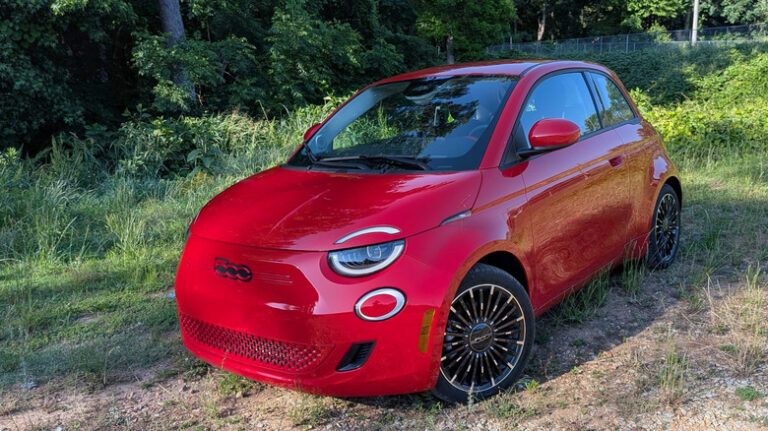 Fiat 500e 2024: Недоліки електричного бестселера, які шокують 1