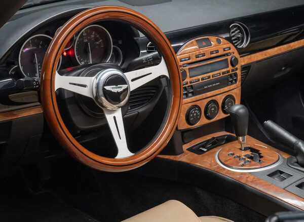 Aston Martin зупинив продажі саморобного Miata через схожість з DB5
