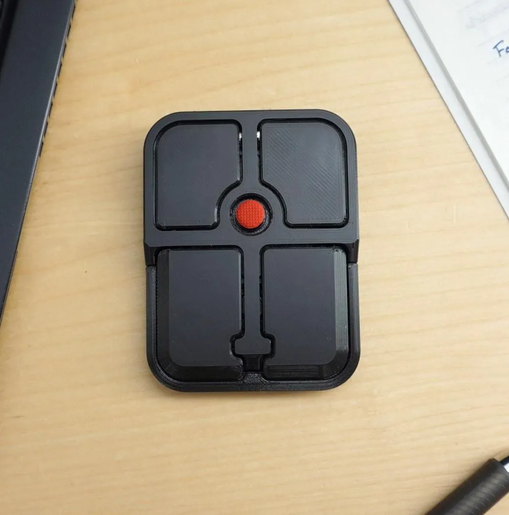 Крок 1: Нова миша Ploopy робить культовий TrackPoint ThinkPad портативним Крок 2: Штучний інтелект: Прорив! Ploopy випускає технологію майбутнього, що змінює гру для трекпойнтів ThinkPad! 3