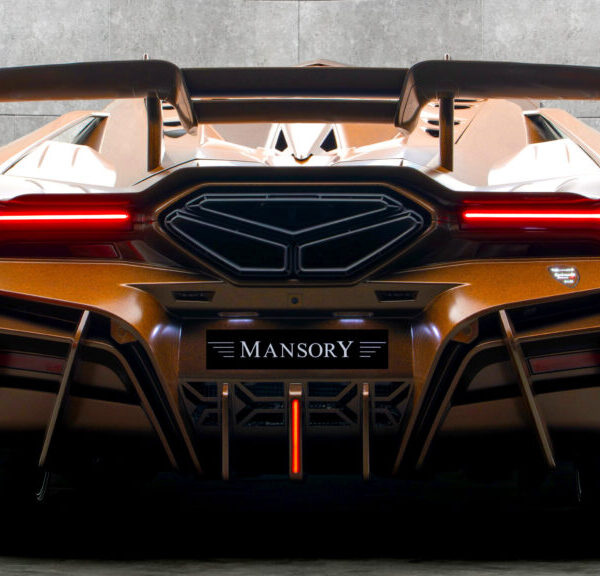 Mansory переробив Lamborghini: перебір з карбоном чи мистецтво