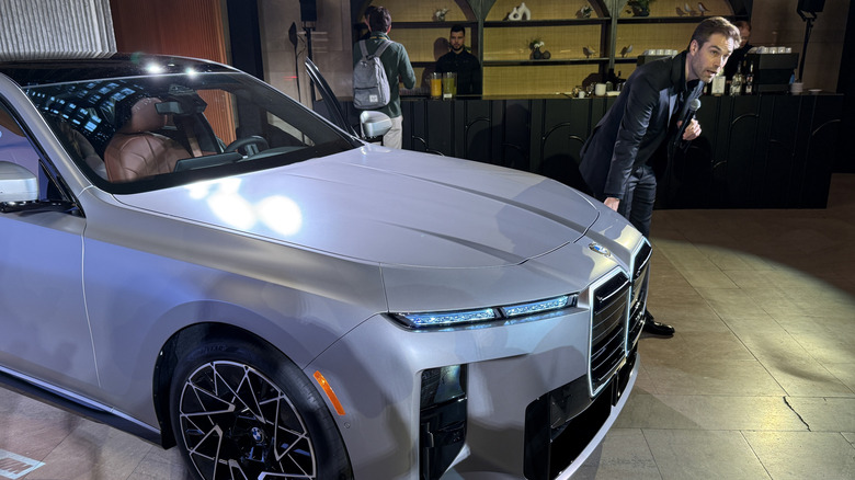 BMW 7 Серії: Як нова зовнішність підкорила серця автовласників 5