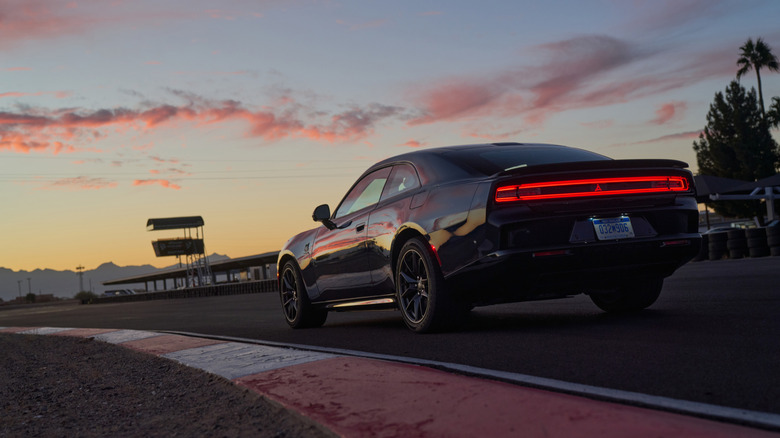 Dodge Charger EV втратив $50 тисяч за рік: драматичне падіння вартості 2