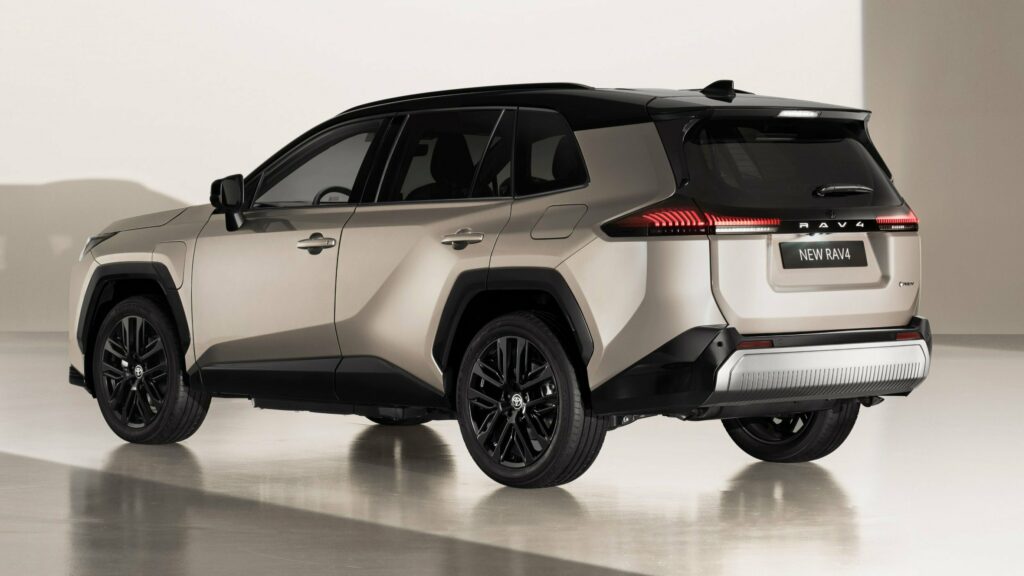 Toyota RAV4: іранський конфлікт поставив хрест на поставках в Україну 2