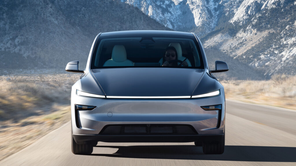 Tesla FSD: водії Tesla не довіряють своєму автопілоту 2