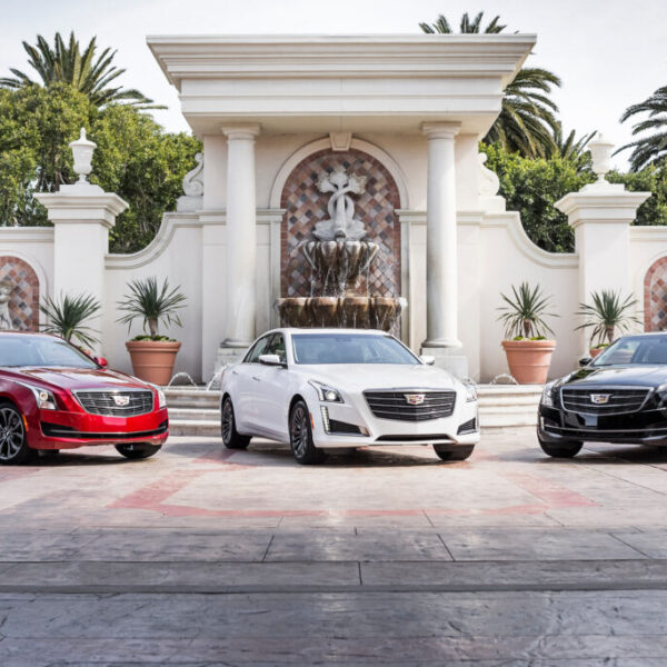 Cadillac відкликає тисячі авто: подушки безпеки несуть смертельну небезпеку