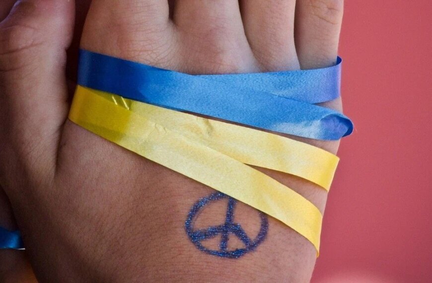 Бомба Новини 38 Шок! В Литві свавілля: напад на велосипедиста через прапор України!