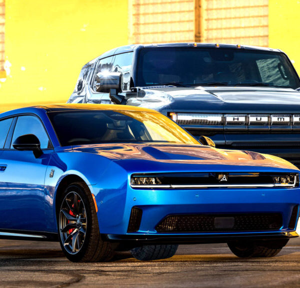 Hummer та Charger у лідерах ДТП: дешевий Kia перехопив увагу