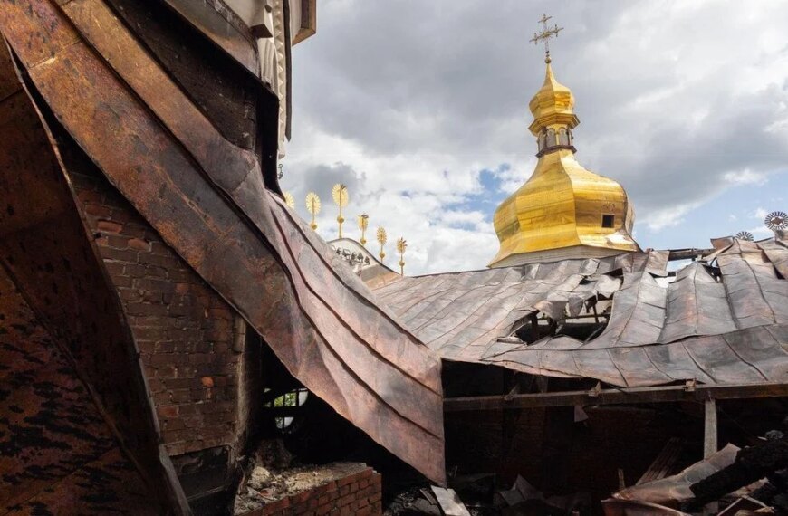 Бомба Новини 31 Шок! Свавілля над Лаврою: чи є майбутнє у Успенського собору?