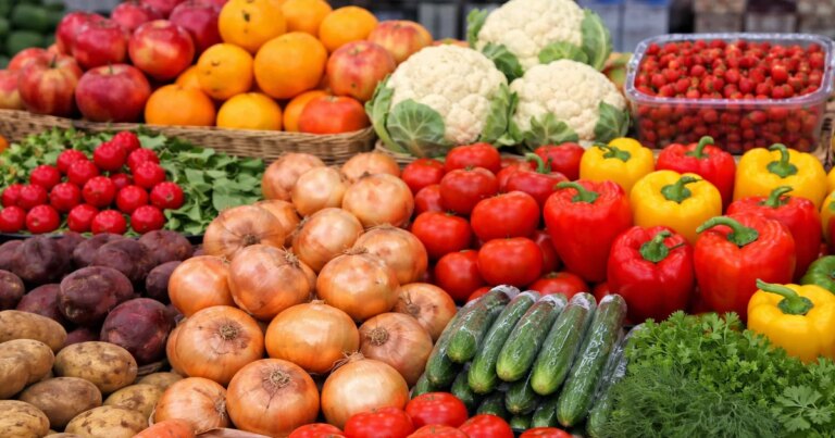Шок! Ціни на популярні товари падають: українці чекають знижок 5