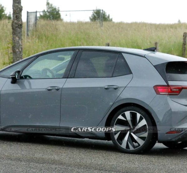 Бомба Новини 36 VW GTI нового покоління: Задній привід стане революцією для спорткара