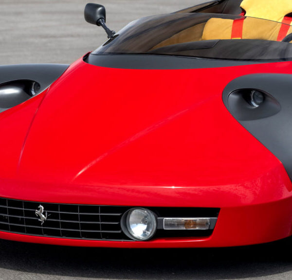 Ferrari скинув вагу: цей спорткар легший за Mazda MX-5