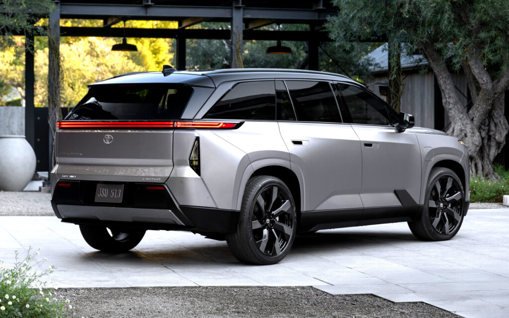 Lexus: преміальні ціни Toyota, народжена для прибутку 2