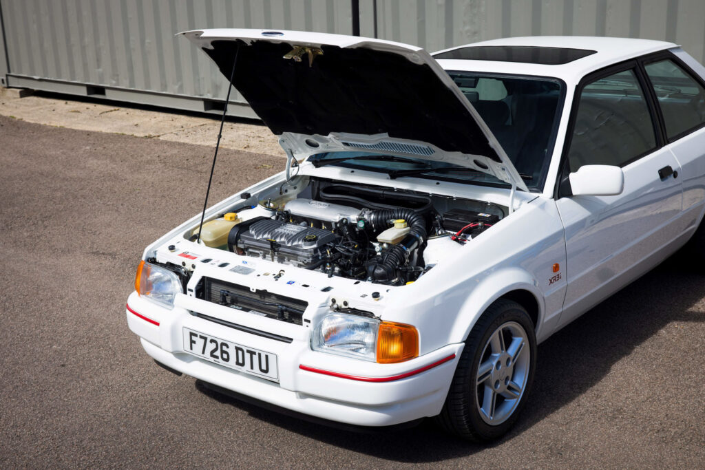 Ford Escort XR3i: Потужність, яку Ford так і не надав 2