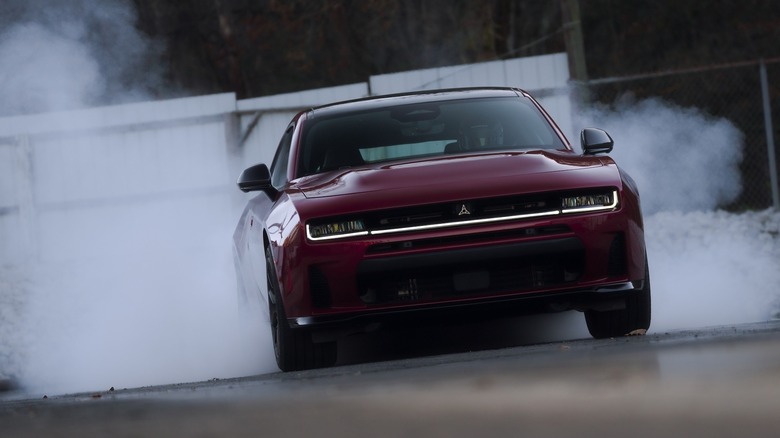 Новий Dodge Charger Hellcat із V8: повернення легенди! 1