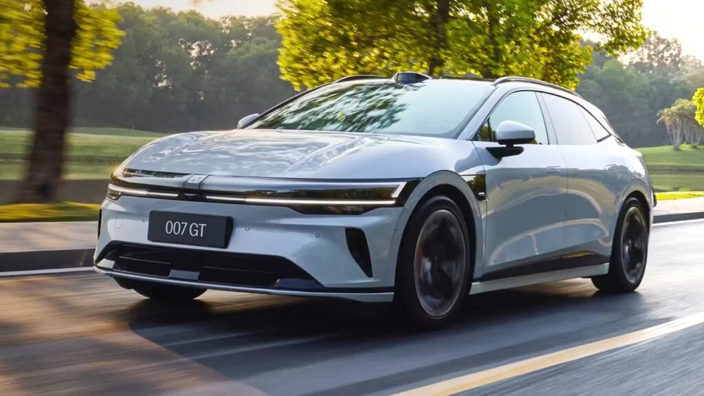 Китайський автопром: екс-дизайнер BMW стверджує, що не поступається німцям 3