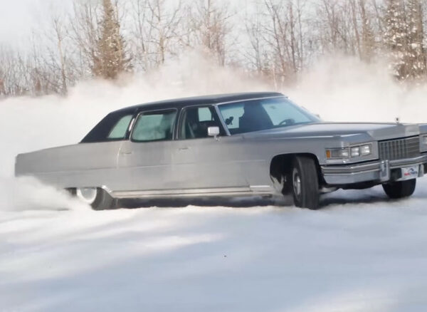 1975 Cadillac-лімузин довжиною 6 метрів може взяти участь у ралі