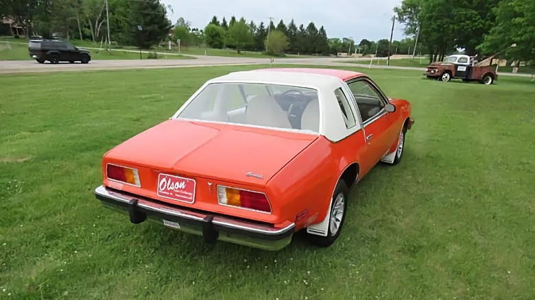 1976 Pontiac Sunbird: Чи вартий $7 тисяч цей екземпляр з мізерним пробігом 6