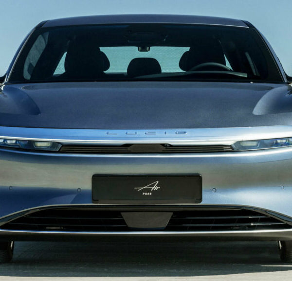 Бомба Новини 23 Lucid Air: оновлення ПО запобігає втраті потужності на ходу