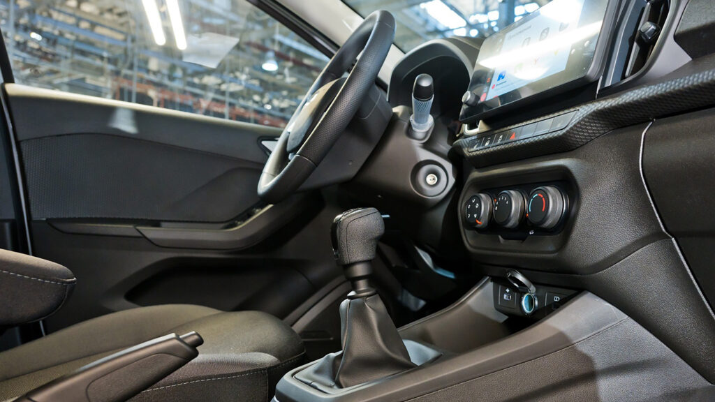 Lada Granta Cross: доступний універсал за $20 тисяч вже в Україні 2