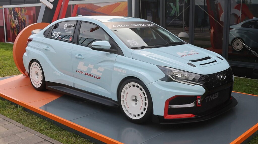 Lada Granta Cross: доступний універсал за $20 тисяч вже в Україні 3