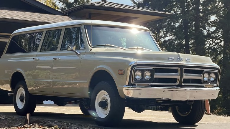 GMC Suburban 1972: доступний ресто-мод для українців? 1