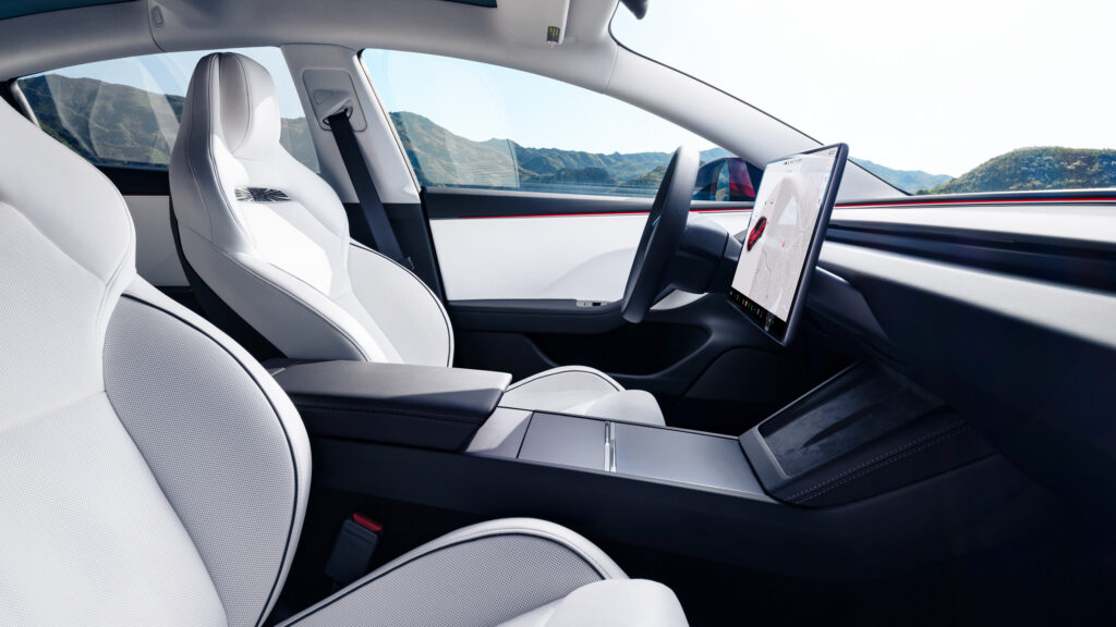 Tesla vs. Сенат: Чи врятує "автопілот" від американських перевірок 1 Tesla vs. Сенат: Чи врятує "автопілот" від американських перевірок 1