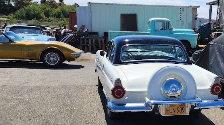 Ford Thunderbird 1956: Класичний кабріолет за копійки чи пастка для колекціонера 5