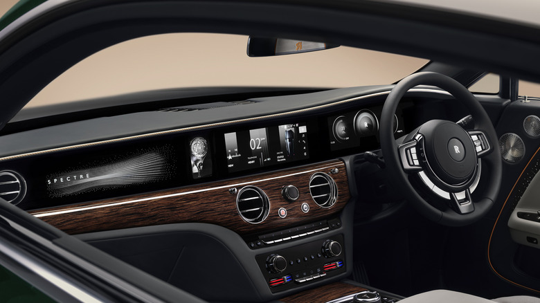 Rolls-Royce Spectre II: більше потужності, але головне – новий годинник та абсурдний тюнінг 6