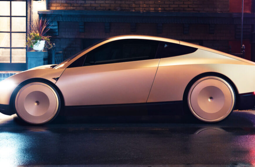 Tesla Cybercab: на 318 кг легше за Model 3