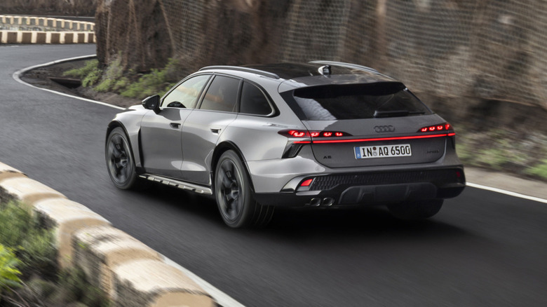 Audi A6 Allroad: Широке тіло RS6 робить його найстильнішим в історії 2