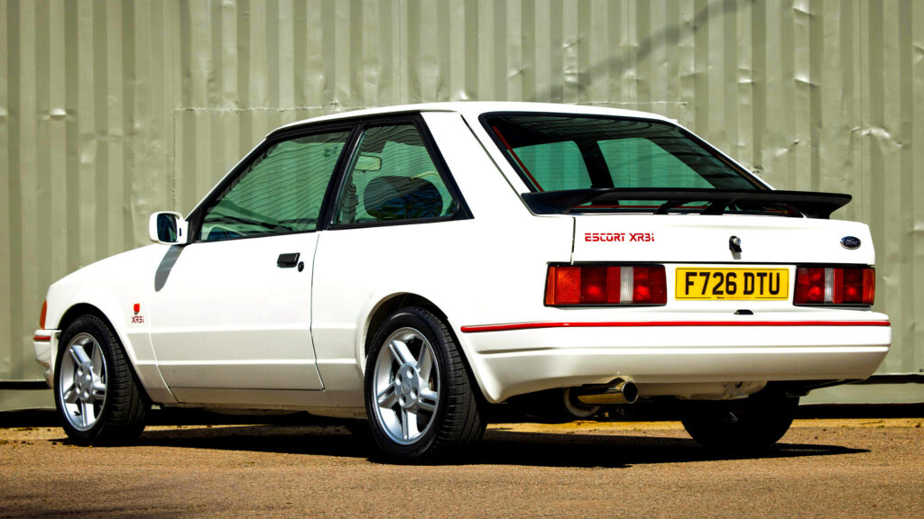 Ford Escort XR3i: Потужність, яку Ford так і не надав