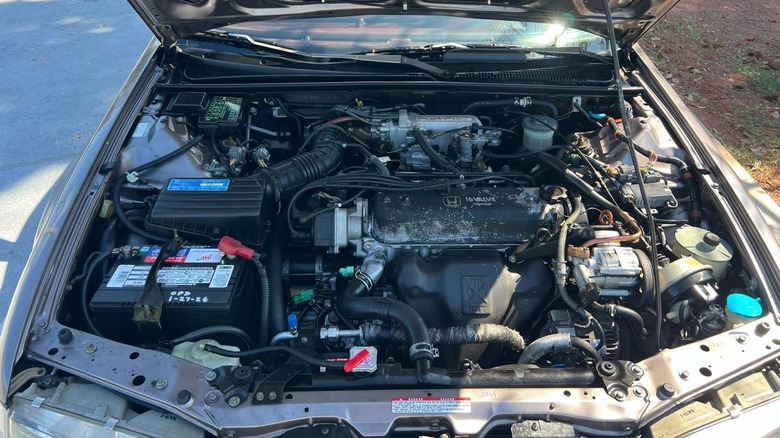 1992 Honda Accord LX: чи вартий $4999 своїх грошей 3