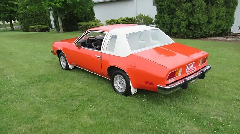 1976 Pontiac Sunbird: Чи вартий $7 тисяч цей екземпляр з мізерним пробігом 2