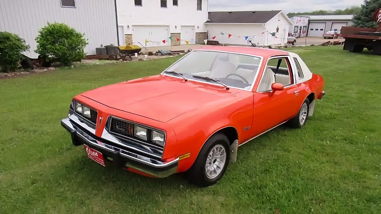 1976 Pontiac Sunbird: Чи вартий $7 тисяч цей екземпляр з мізерним пробігом 1