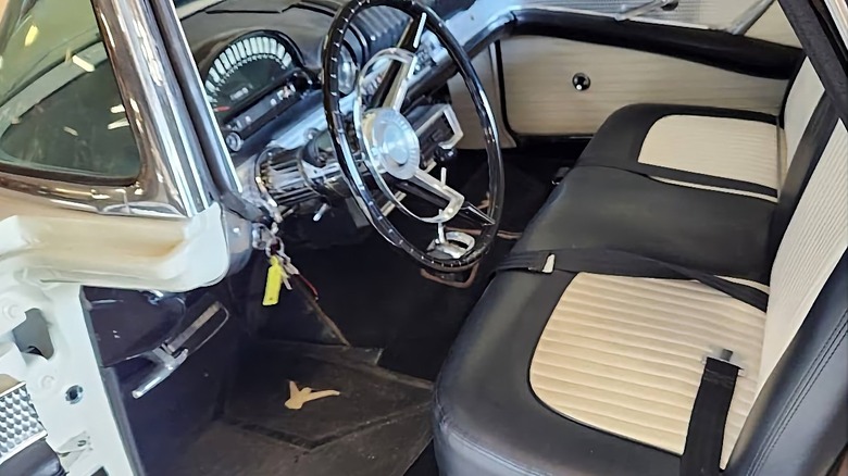 Ford Thunderbird 1956: Класичний кабріолет за копійки чи пастка для колекціонера 2