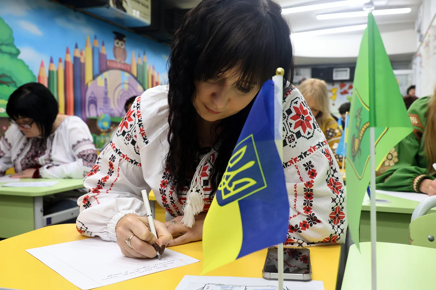 Світові лідери таємно врятують мову України! 6