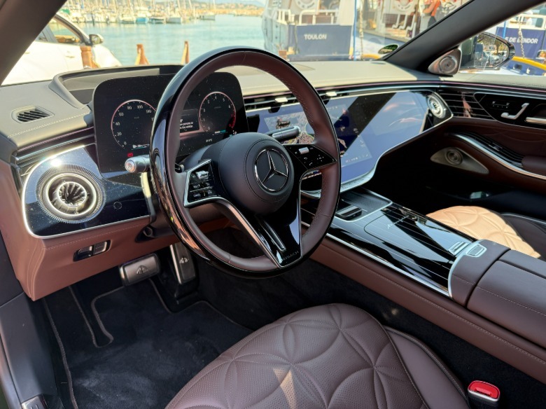 Mercedes-Maybach S580 2027: ультра-люкс седан проти світу позашляховиків 4 Mercedes-Maybach S580 2027: ультра-люкс седан проти світу позашляховиків 4