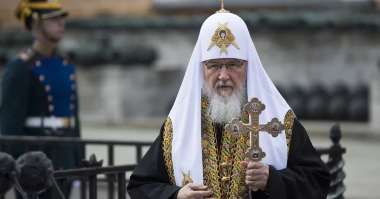 Шок! Кирило прославляє війну, розпалюючи пекло на землі. 14