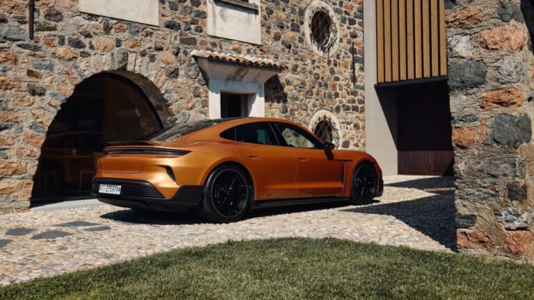 Porsche несе відповідальність за 6000 скорочень, але оплатять їх інші 10