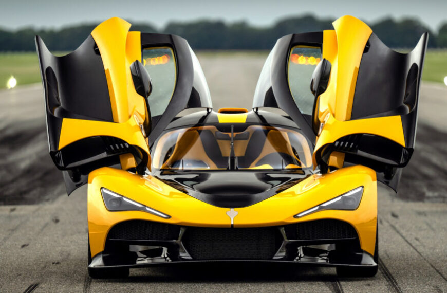 Бомба Новини 52 Pagani Huayra R Evo: V12-монстр, що рве докупи швидкість.