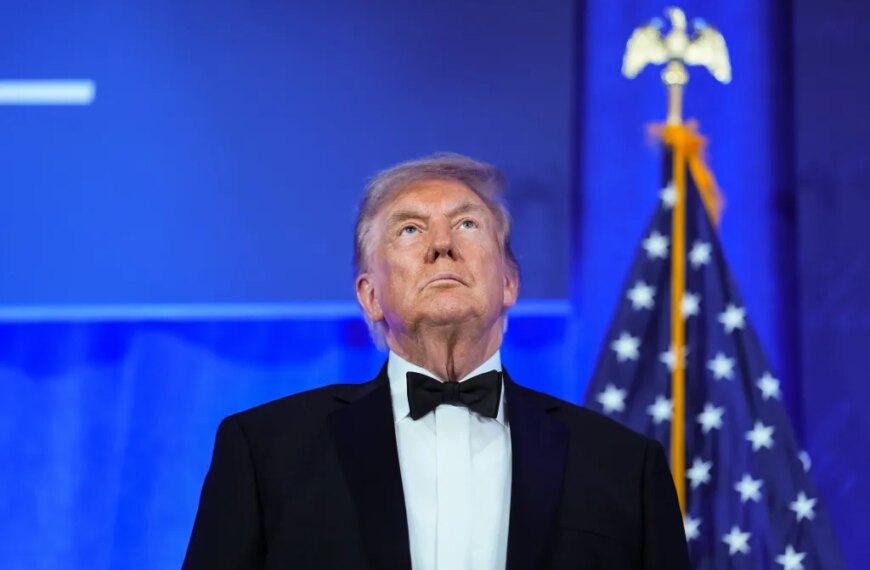 Трамп звинувачує журналістів WSJ у перемозі за Епштейна, якого він судив