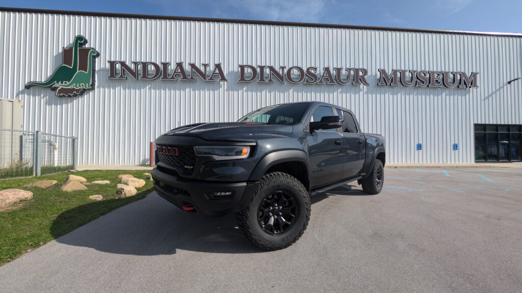 Ram V8 SRT TRX: 26 тисяч доларів за марнотратство, яке все ж зваблює 13