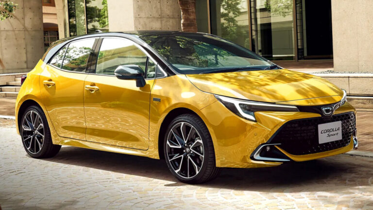 Toyota Corolla отримала гірчичний колір замість оновлення дизайну 10