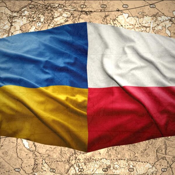 Бомба Новини 16 У Польщі сталася різка зміна настроїв щодо України: що показало…