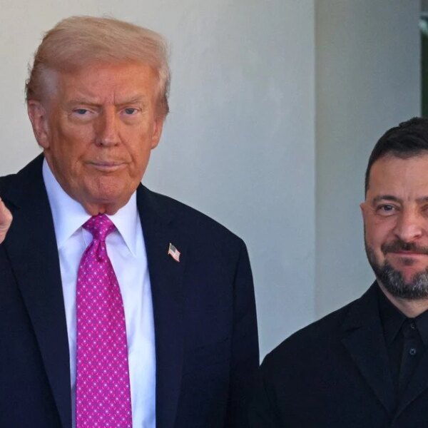 Бомба Новини 34 Шок! Трамп кинув виклик Зеленському: несподівана зміна риторики.